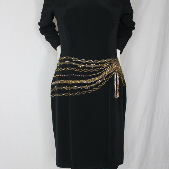 Black Dress with Sow in wait decoration - Picture 2 of 4